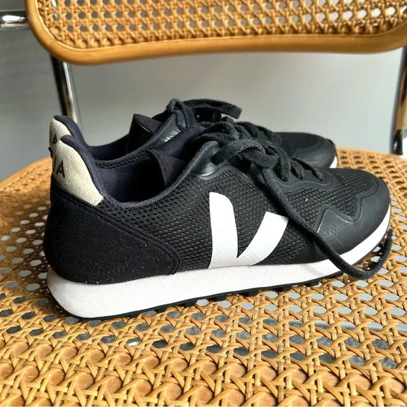 Veja Black and White Sneakers - Picture 2 of 12